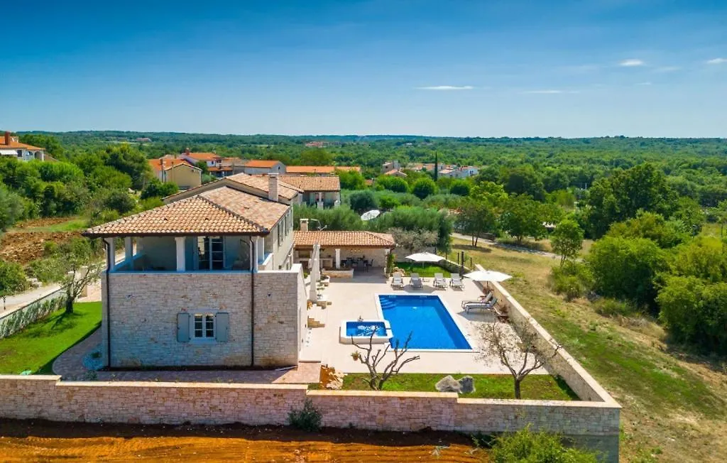 Beautiful Villa Bel Fiore In Sv Lovrec Vošteni
